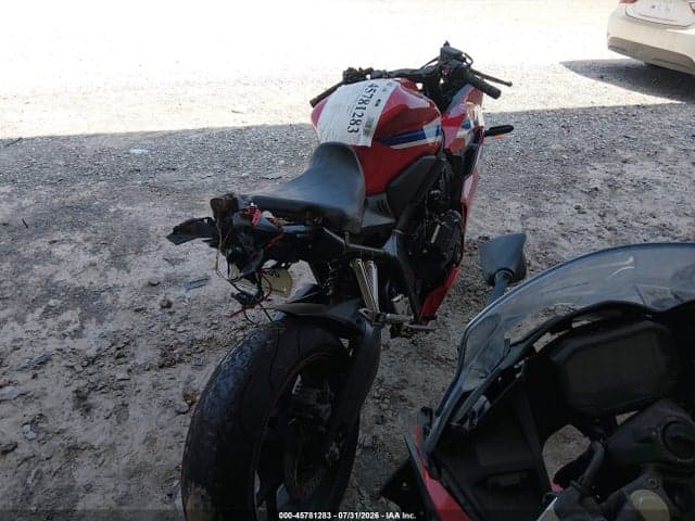 2025 HONDA CBR650 R 4