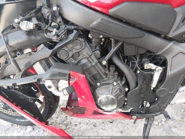 2025 HONDA CBR650 R 9