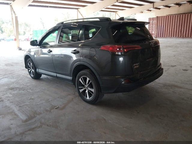 2018 TOYOTA RAV4 XLE 3