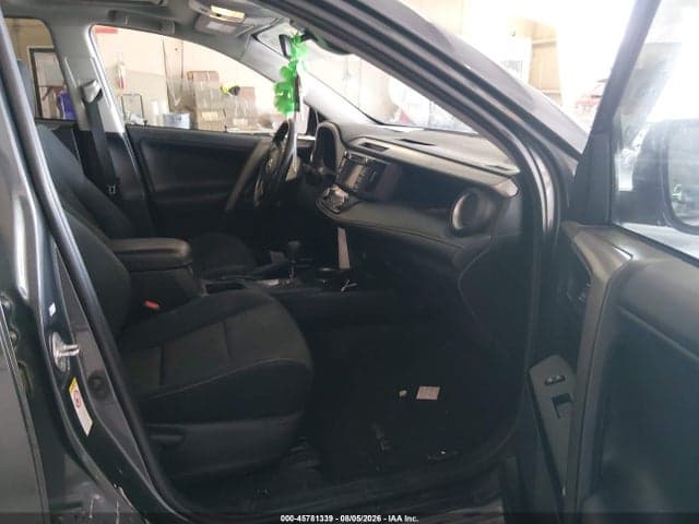 2018 TOYOTA RAV4 XLE 5
