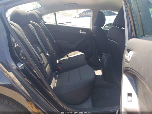 2017 KIA FORTE LX 8