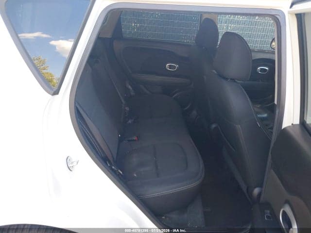 2017 KIA SOUL + 8
