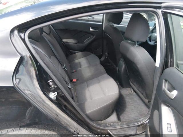 2017 KIA FORTE LX 8