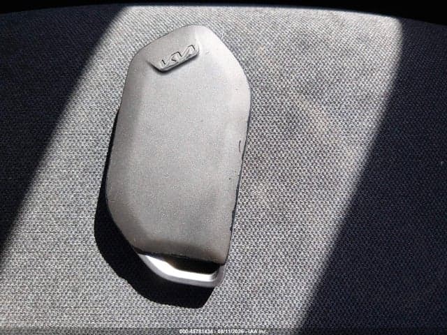 2025 KIA K4 LX 11