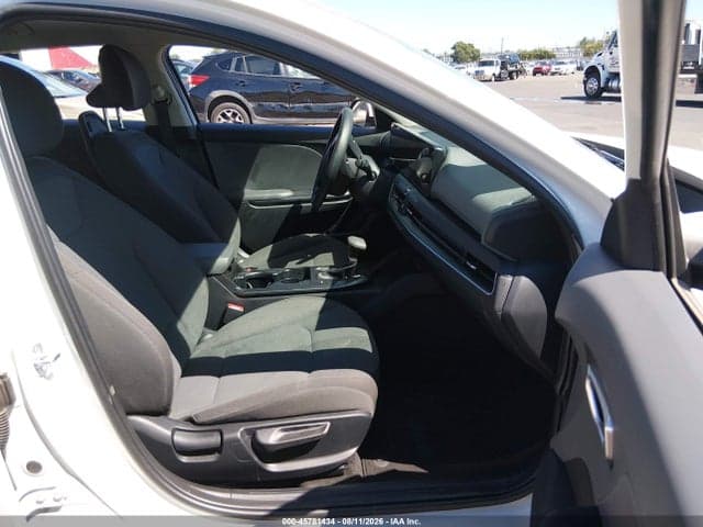 2025 KIA K4 LX 5