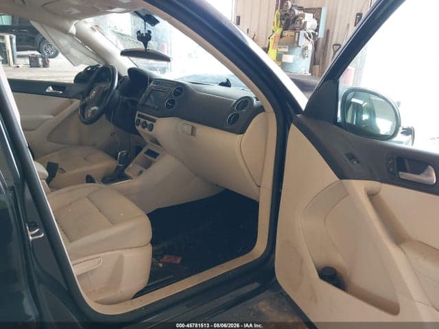 2017 VOLKSWAGEN TIGUAN 2.0T S 5