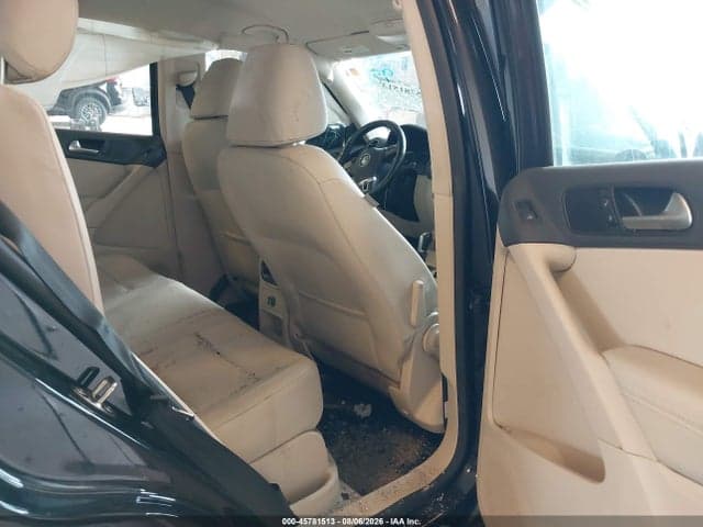 2017 VOLKSWAGEN TIGUAN 2.0T S 8