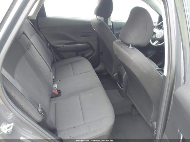 2024 HYUNDAI KONA SE 8