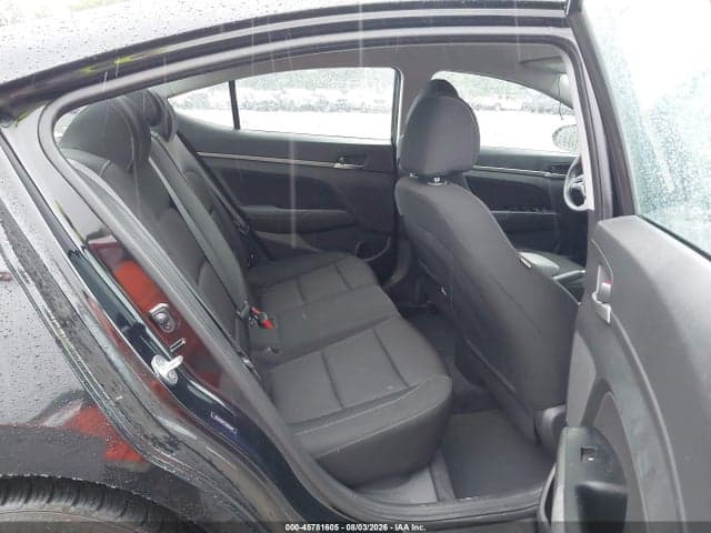 2018 HYUNDAI ELANTRA SEL 8