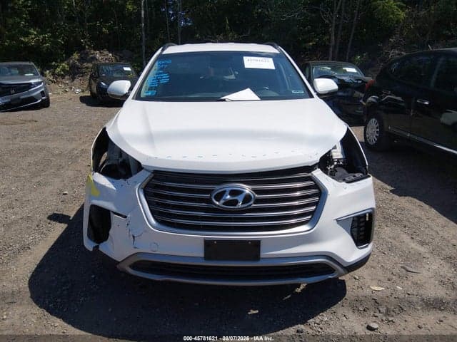 2017 HYUNDAI SANTA FE SE 13