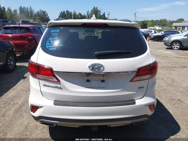 2017 HYUNDAI SANTA FE SE 17