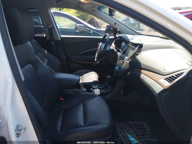 2017 HYUNDAI SANTA FE SE 5