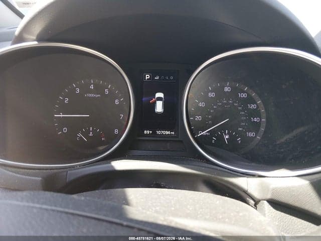 2017 HYUNDAI SANTA FE SE 7