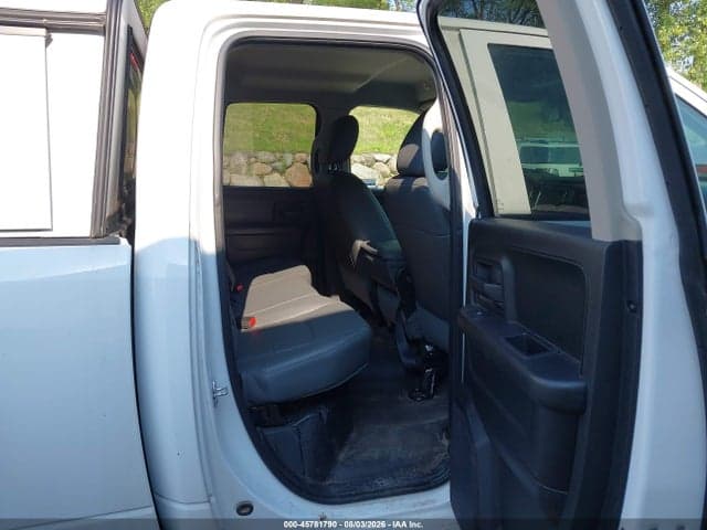 2017 RAM 1500 TRADESMAN 4X4 6'4 BOX 8
