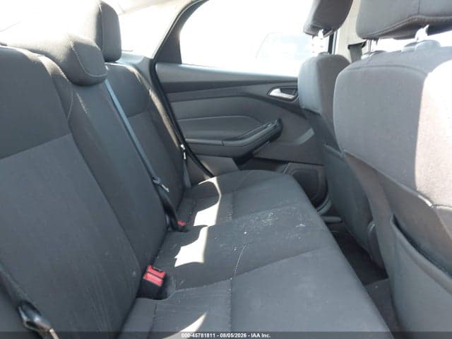 2017 FORD FOCUS SE 8