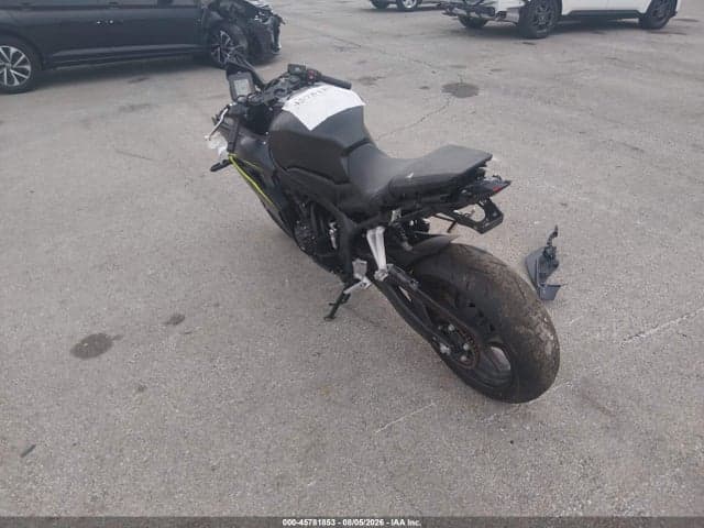 2026 HONDA CBR650 R 4