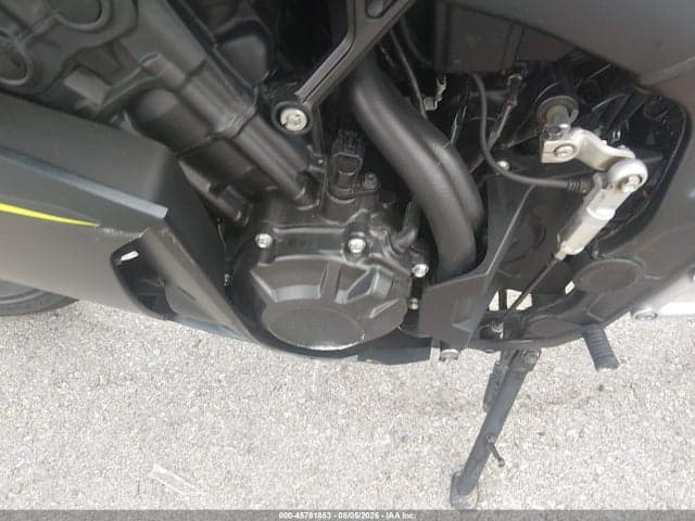2026 HONDA CBR650 R 8