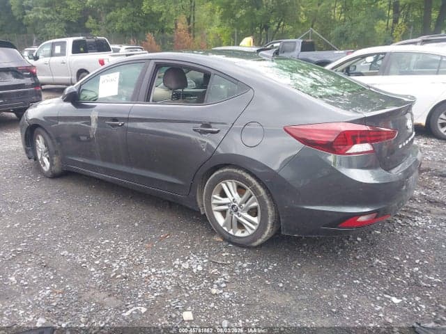 2020 HYUNDAI ELANTRA SEL 3