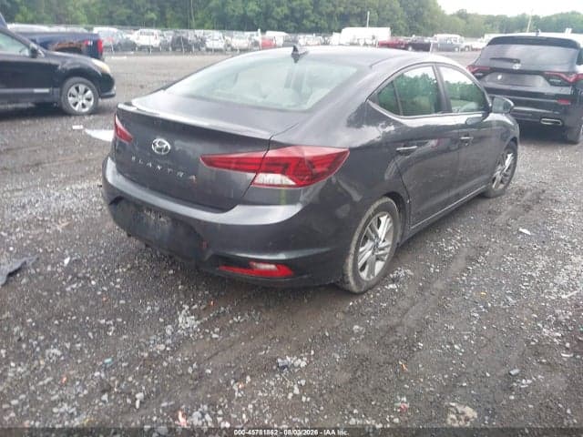 2020 HYUNDAI ELANTRA SEL 4