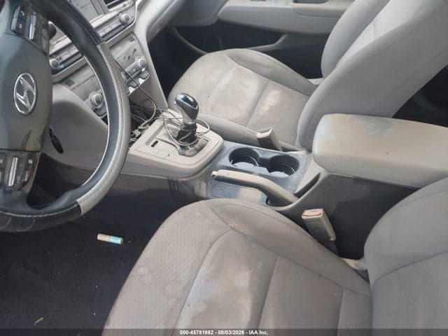 2020 HYUNDAI ELANTRA SEL 6