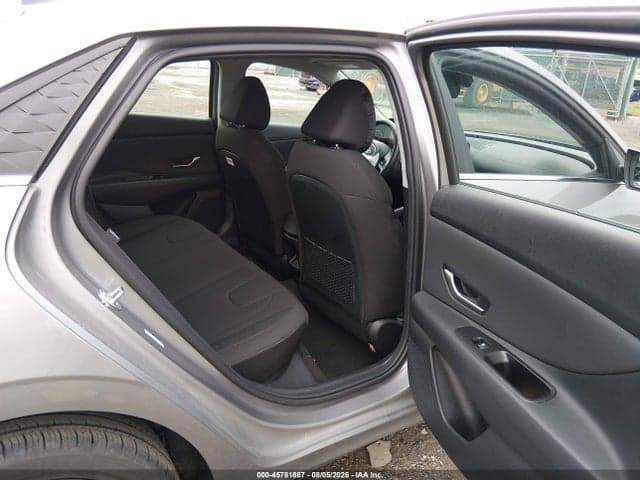 2025 HYUNDAI ELANTRA SEL CONVENIENCE 8