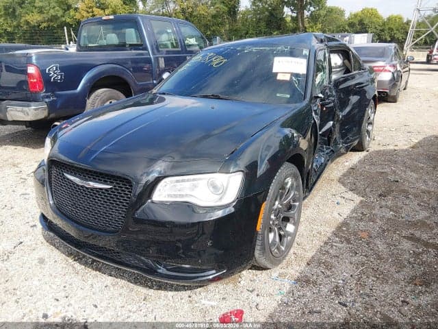 2018 CHRYSLER 300 TOURING 2