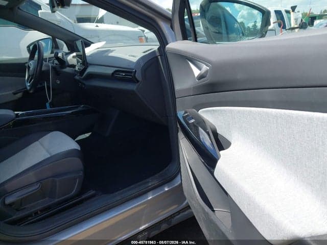 2023 VOLKSWAGEN ID.4 PRO 5