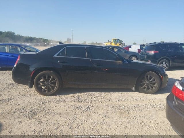 2018 CHRYSLER 300 TOURING L AWD 13