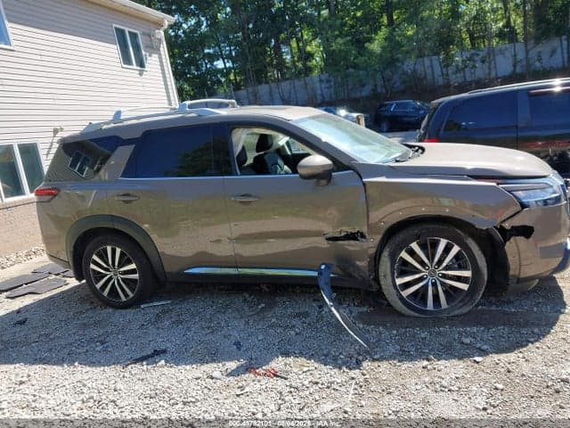 2024 NISSAN PATHFINDER PLATINUM 4WD 13