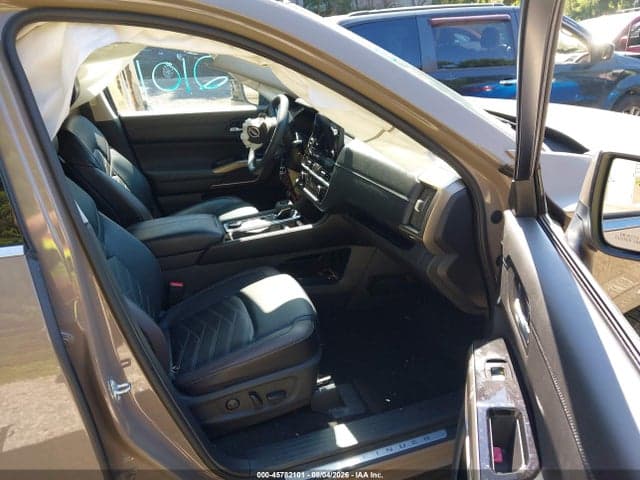 2024 NISSAN PATHFINDER PLATINUM 4WD 5