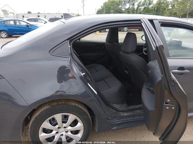 2025 TOYOTA COROLLA LE 8