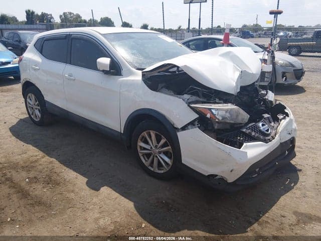 2017 NISSAN ROGUE SPORT S - 1