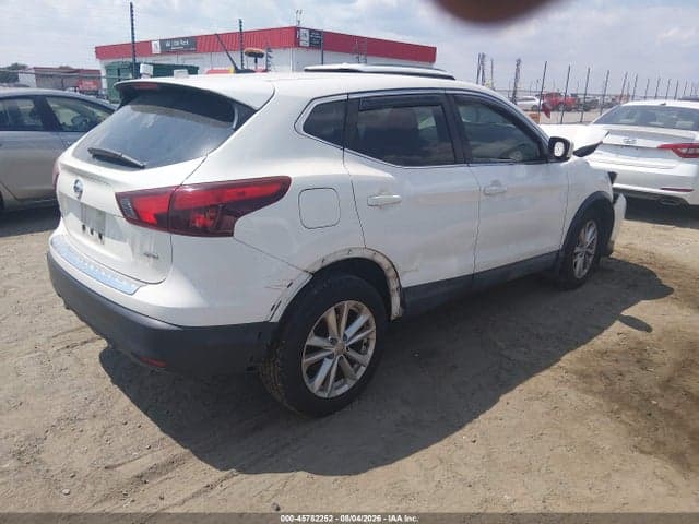2017 NISSAN ROGUE SPORT S 4