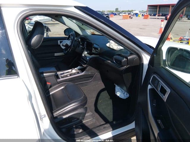 2021 FORD EXPLORER XLT 5