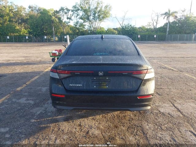 2025 HONDA ACCORD SE 16