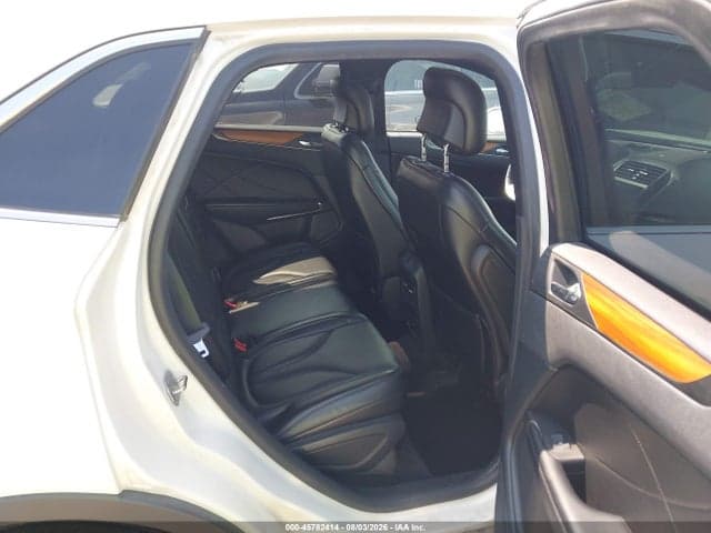 2019 LINCOLN MKC RESERVE 8