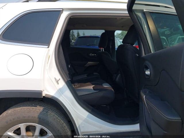2018 JEEP CHEROKEE LATITUDE 4X4 8