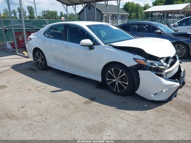 2019 TOYOTA CAMRY SE - 1