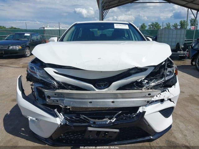 2019 TOYOTA CAMRY SE 12