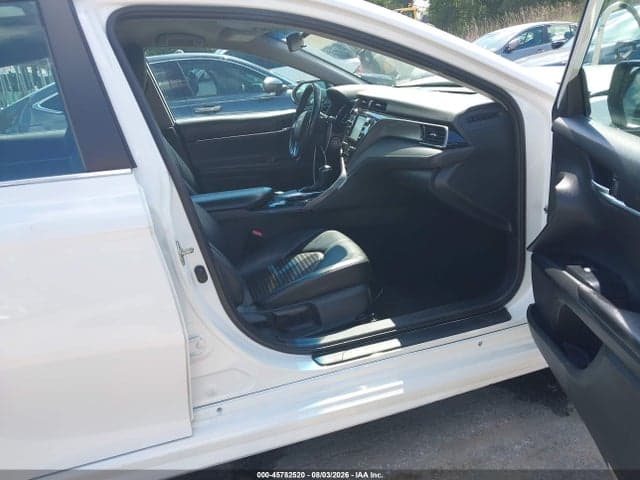 2019 TOYOTA CAMRY SE 5