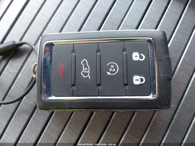 2025 JEEP WAGONEER L SERIES II 4X4 11