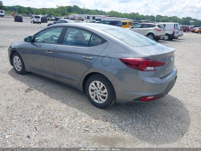2019 HYUNDAI ELANTRA SE 3