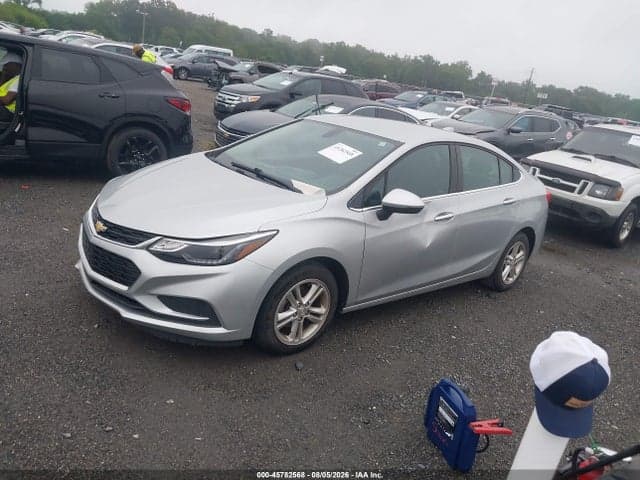 2017 CHEVROLET CRUZE LT AUTO 2