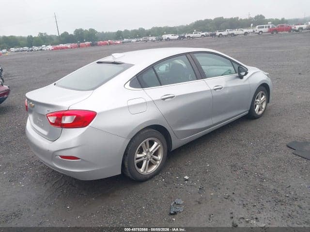 2017 CHEVROLET CRUZE LT AUTO 4