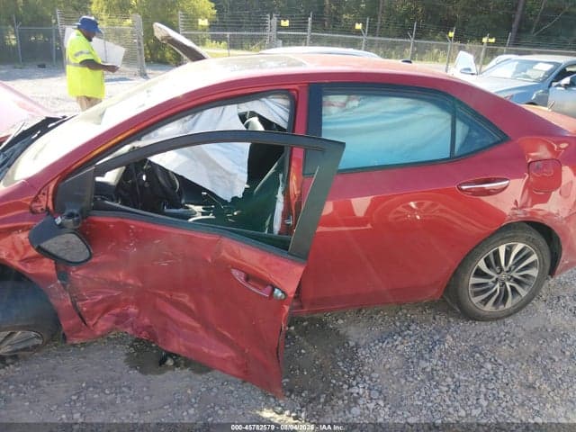 2019 TOYOTA COROLLA XLE 6