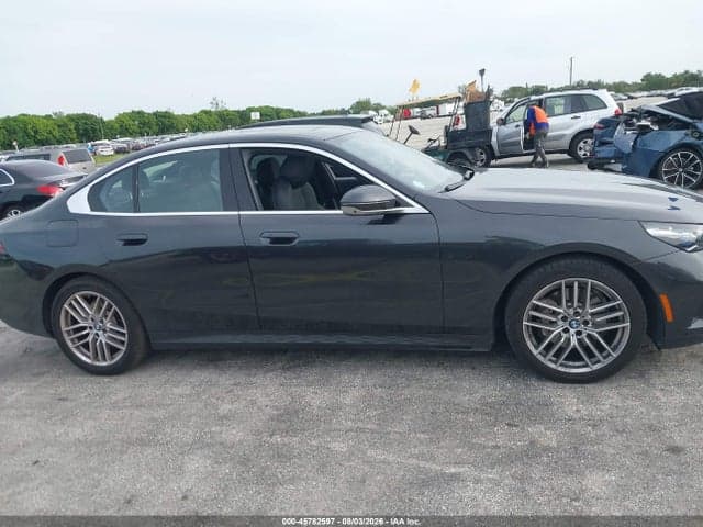 2025 BMW 530I 13