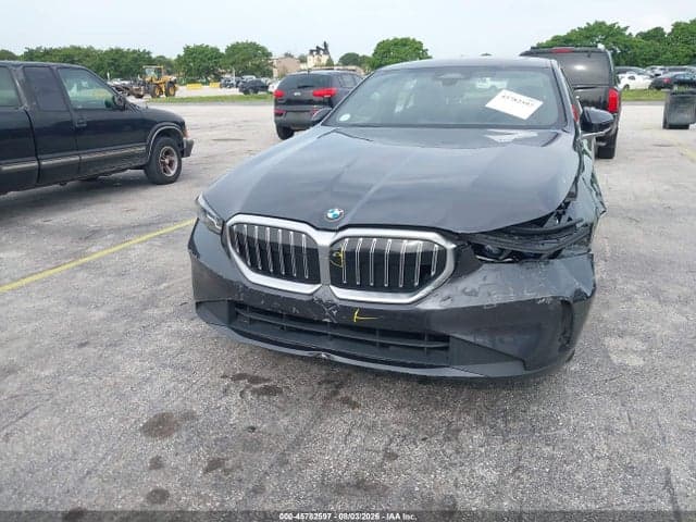 2025 BMW 530I 6