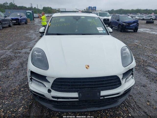 2020 PORSCHE MACAN 11