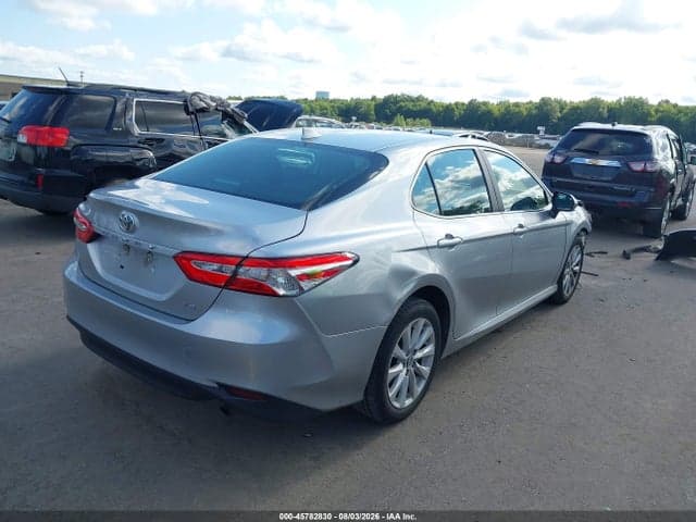 2019 TOYOTA CAMRY LE 4