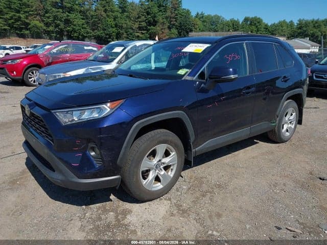 2020 TOYOTA RAV4 XLE 2